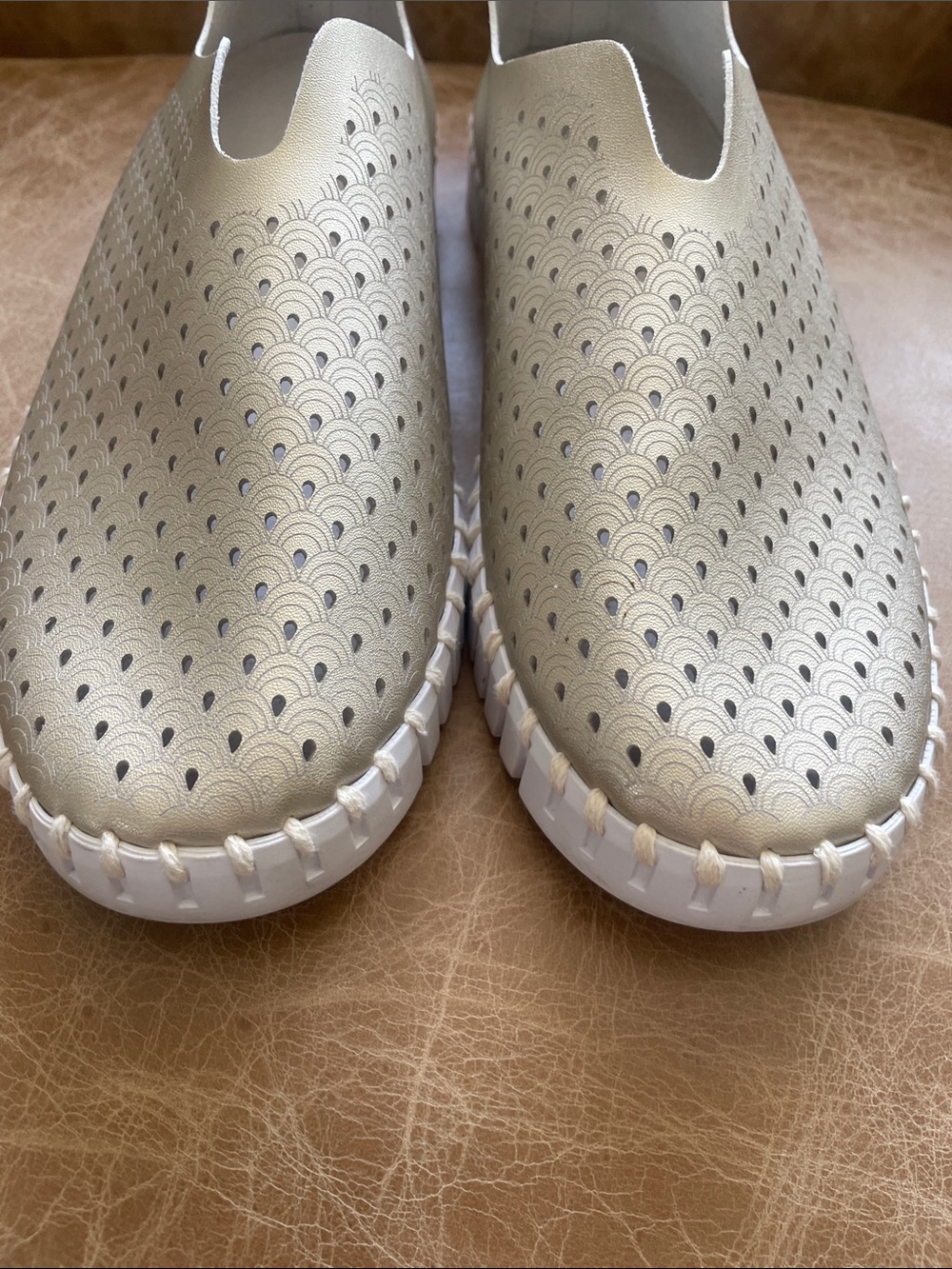 Ilse Jacobsen Metallic Gold Slip-On Sneakers - Picture 3 of 8